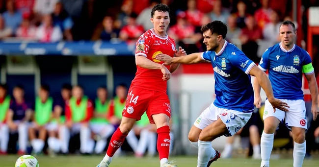 Màn chạm trán nảy lửa giữa Linfield FC vs Shelbourne